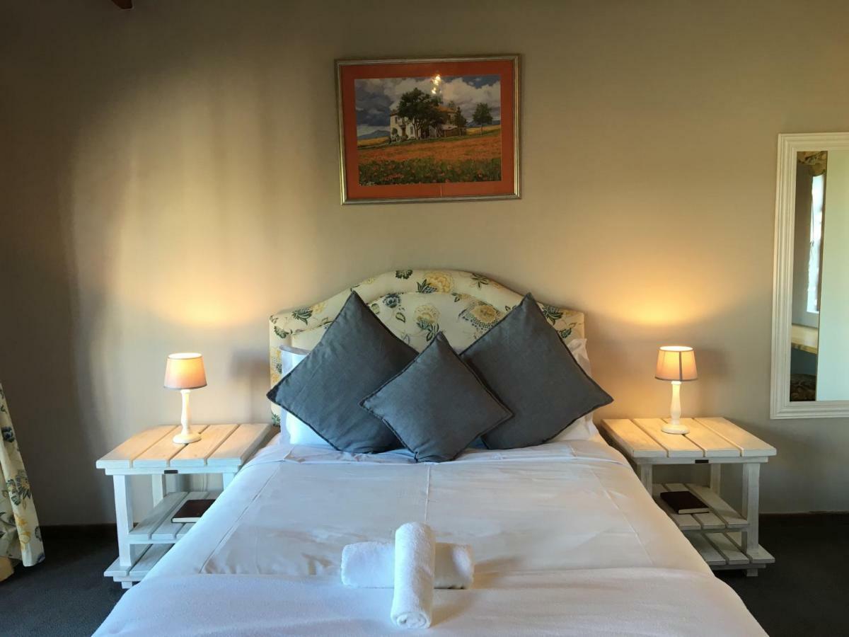 Smart Villa Guest House East London Buitenkant foto